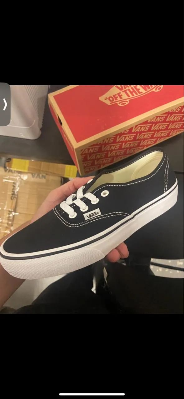 Tênis vans authentic
