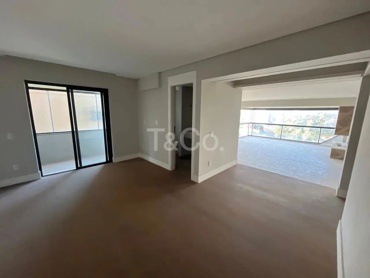Apartamento 3 Suítes No Cambuí Com 297m² e Sem Vizinho Lateral - Foto 4