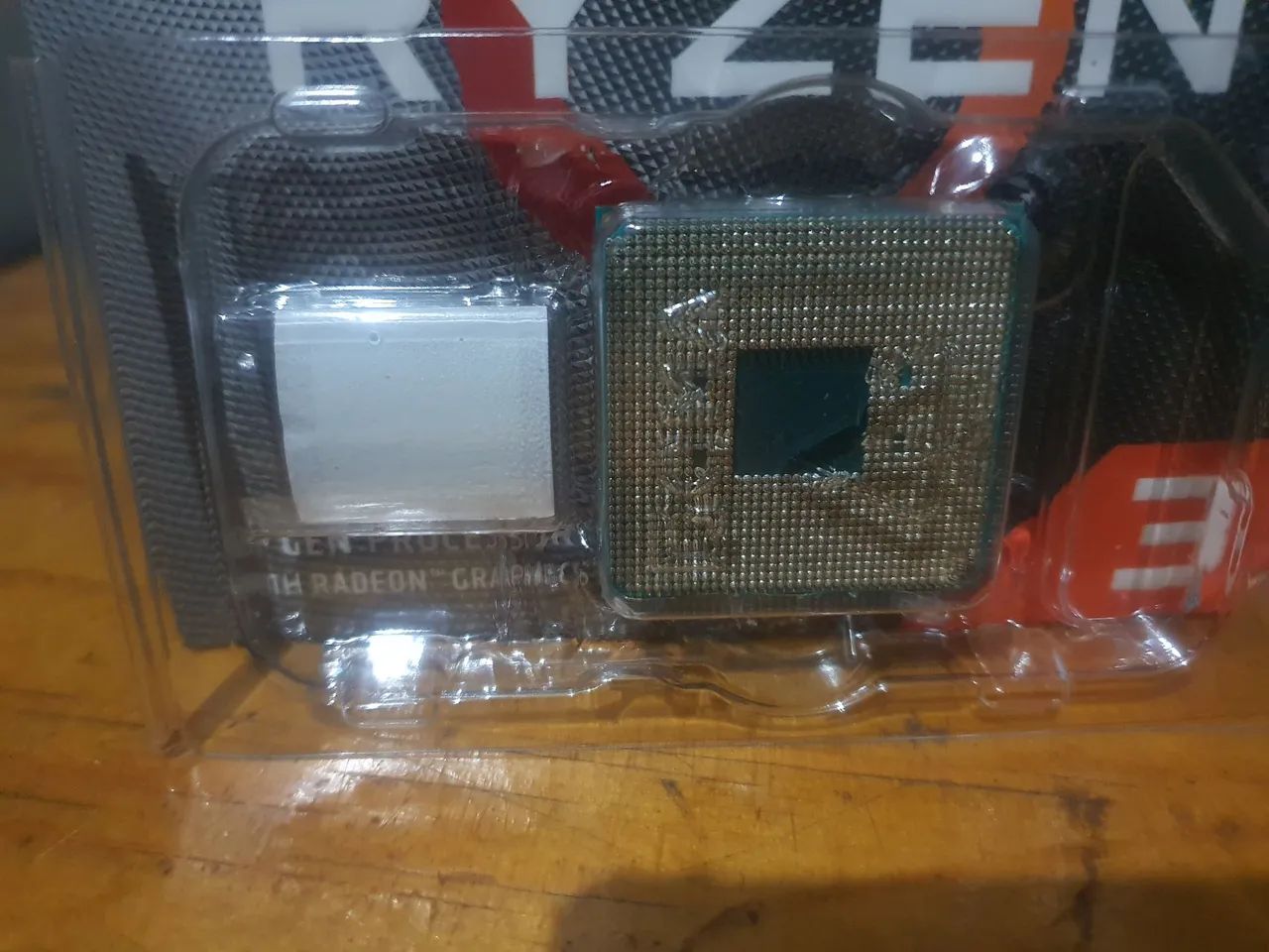 Processador AMD Ryzen 3 3200G com cooler box original  - Foto 3
