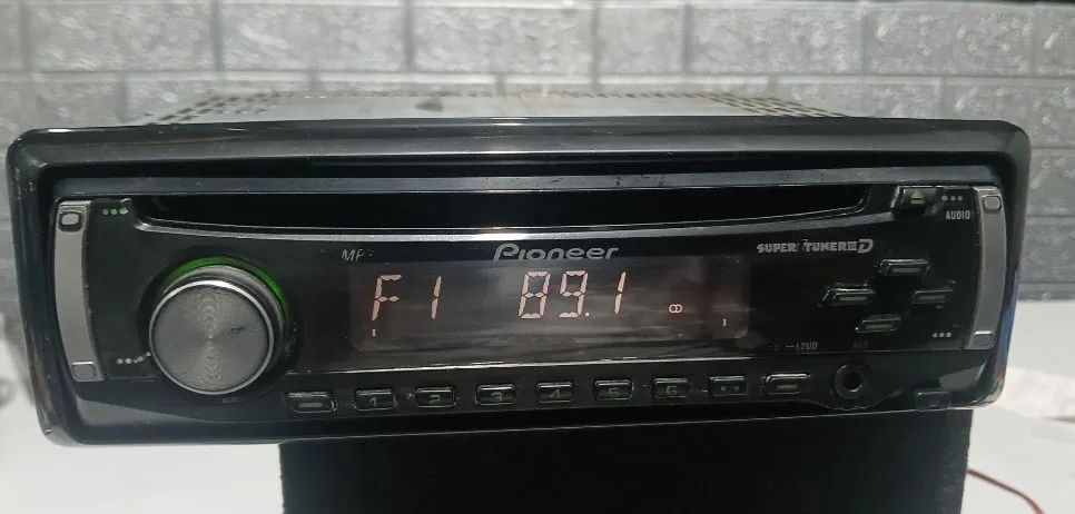 Pioneer CD Player DEH-1900 MP (Vintage)