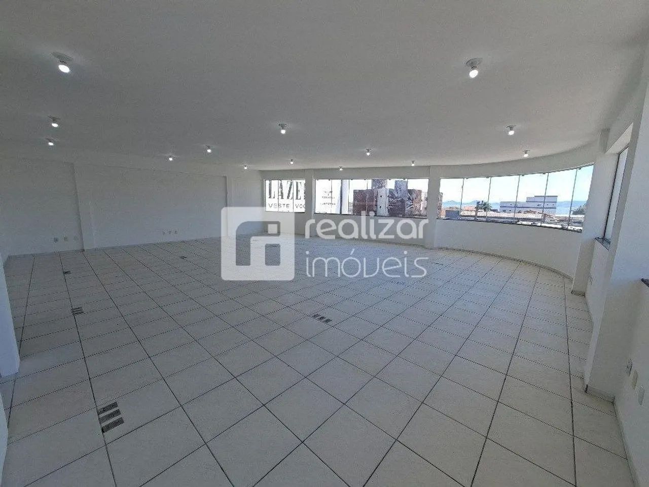 Sala comercial no bairro Barreiros, São José - Foto 2