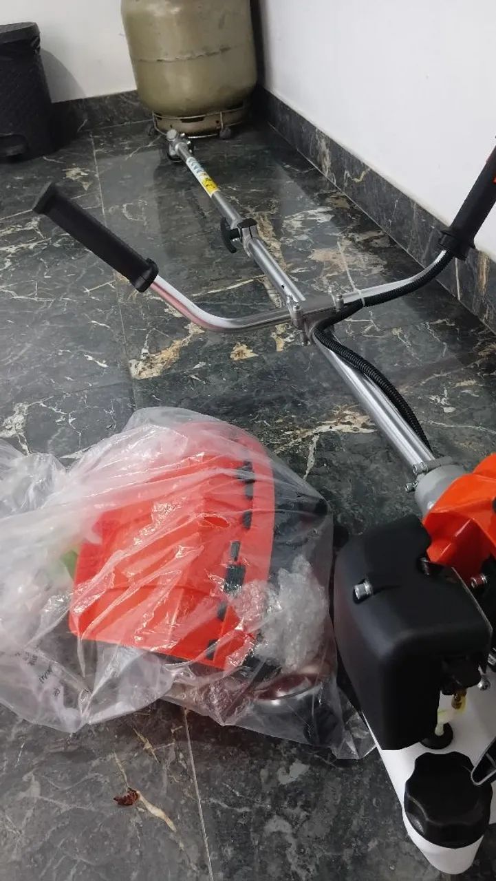 Uma Roçadeira NOVA - Foto 3