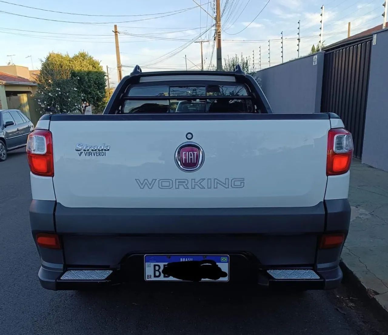 Fiat Strada Working Hard 1.4 Fire Flex 8V CS 2017 - Foto 3
