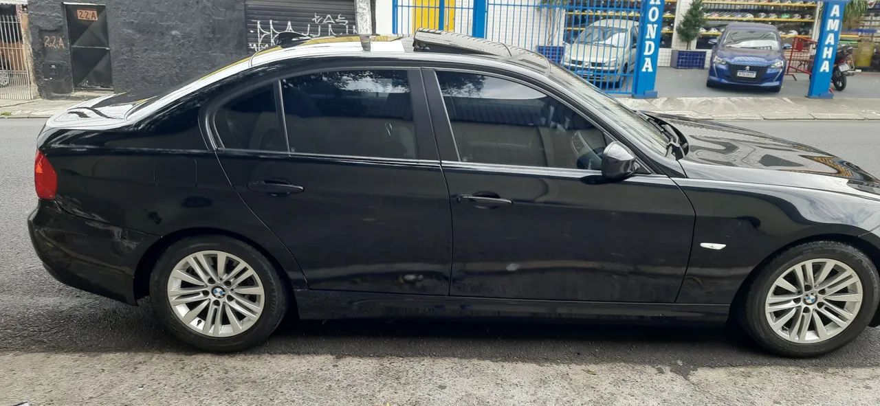 BMW 320I A 2010 - Foto 4