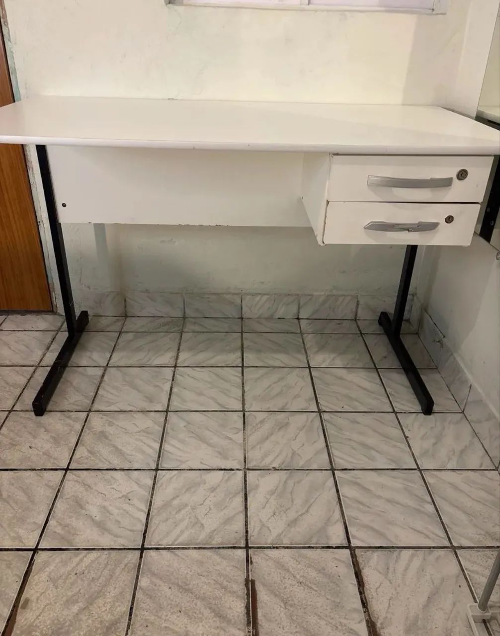 Mesa de escritório e de estudo  - Foto 2