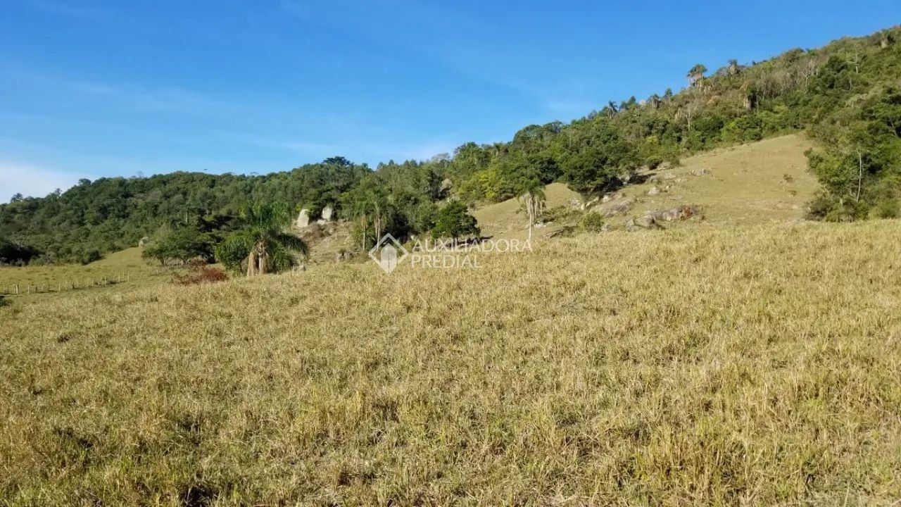 Terreno com 35.779m² e Vista Privilegiada para a Lagoa em Taquaraçatuba - Imaruí/SC - Foto 5