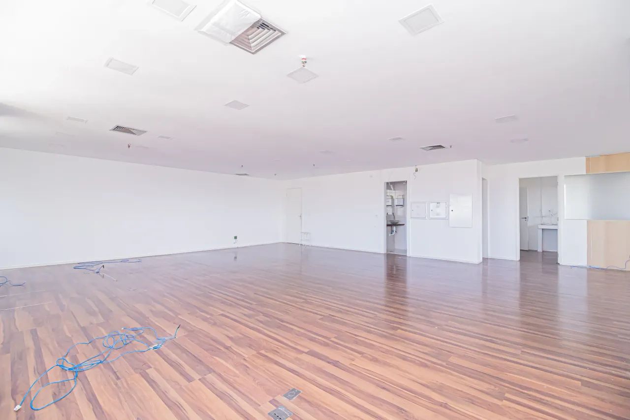 Sala comercial à venda em Santo Amaro  120m², 2 banheiros e 2 vagas. - Foto 3