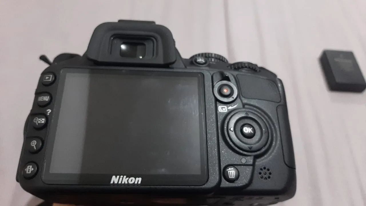Câmera Nikon D3100