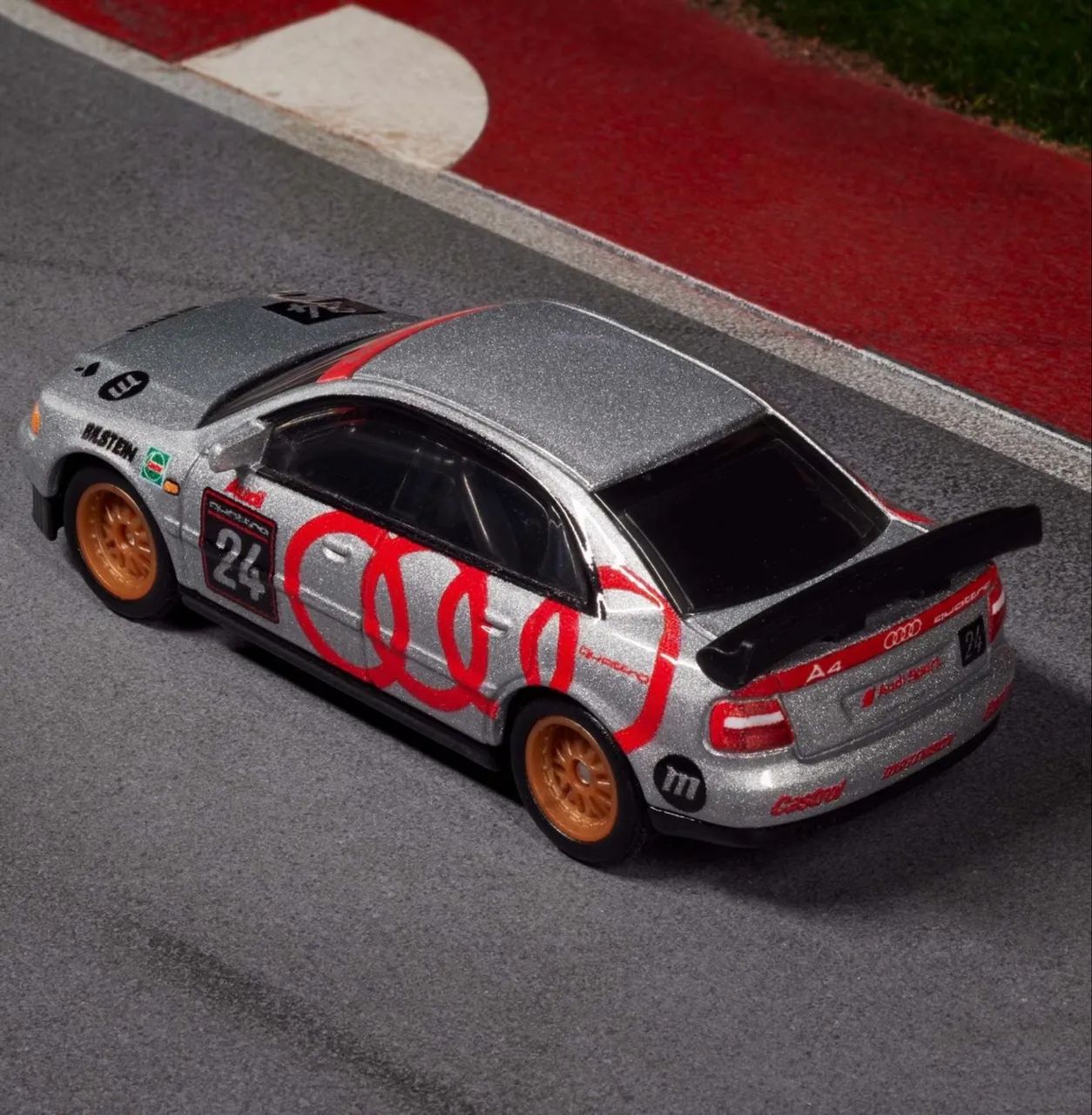 Matchbox Collectors Series 1996 Audi A4 Super Touring - Foto 4
