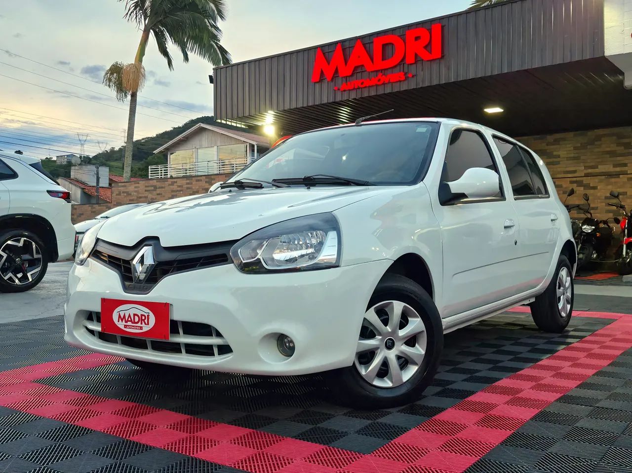 Renault Clio Rn/alize/expr./1.0 Hi-power 16V 5P 2016 - Foto 2