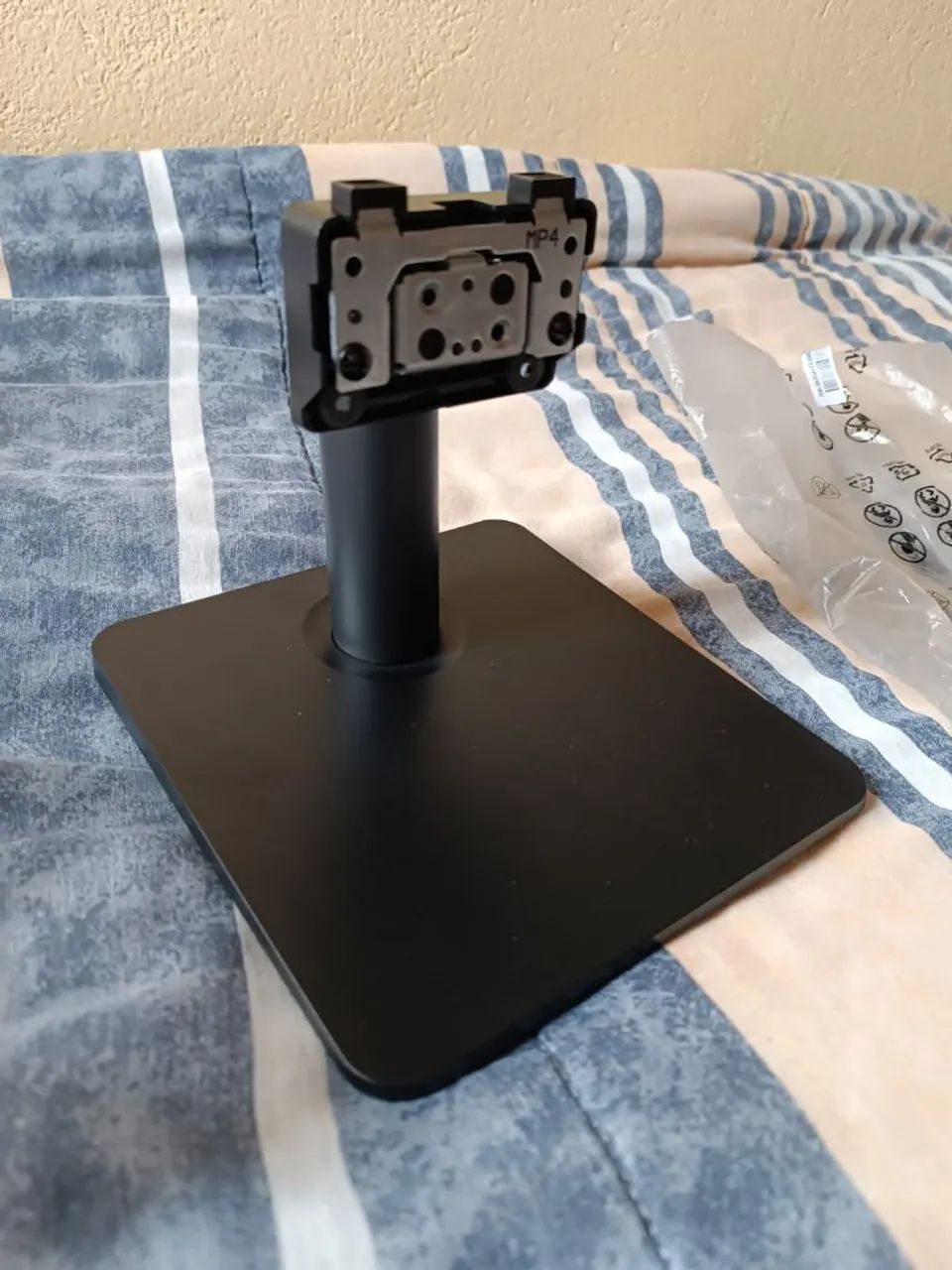 Base de munitor da LG 