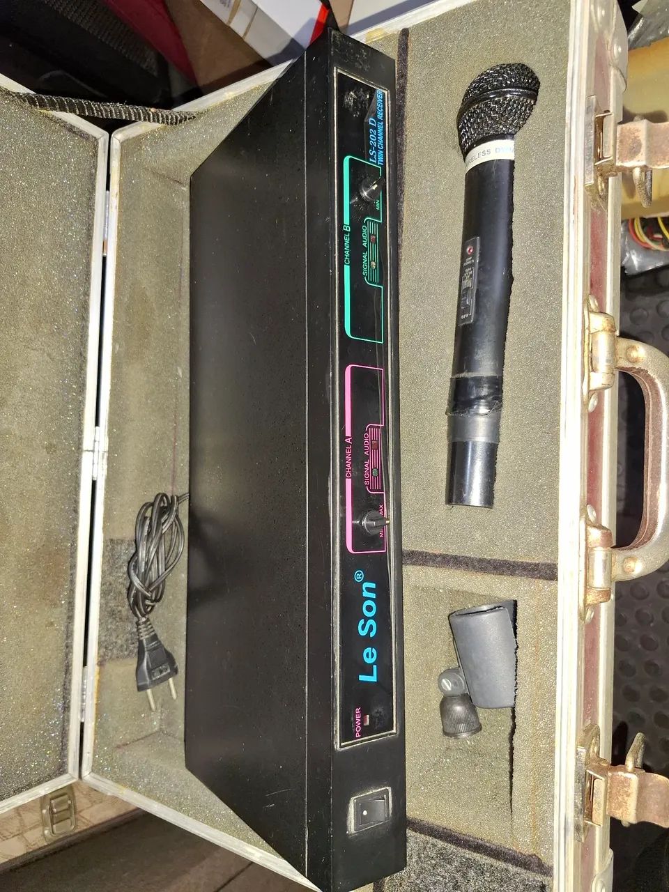 Microfone Leson Sem Fio com case rígido. - Foto 2