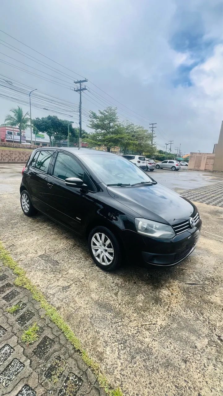 Volkswagen Fox Fox 1.0 Mi Total Flex 8V 3p 2013