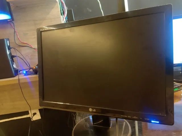 Monitor LG w1942S -PF - Foto 5