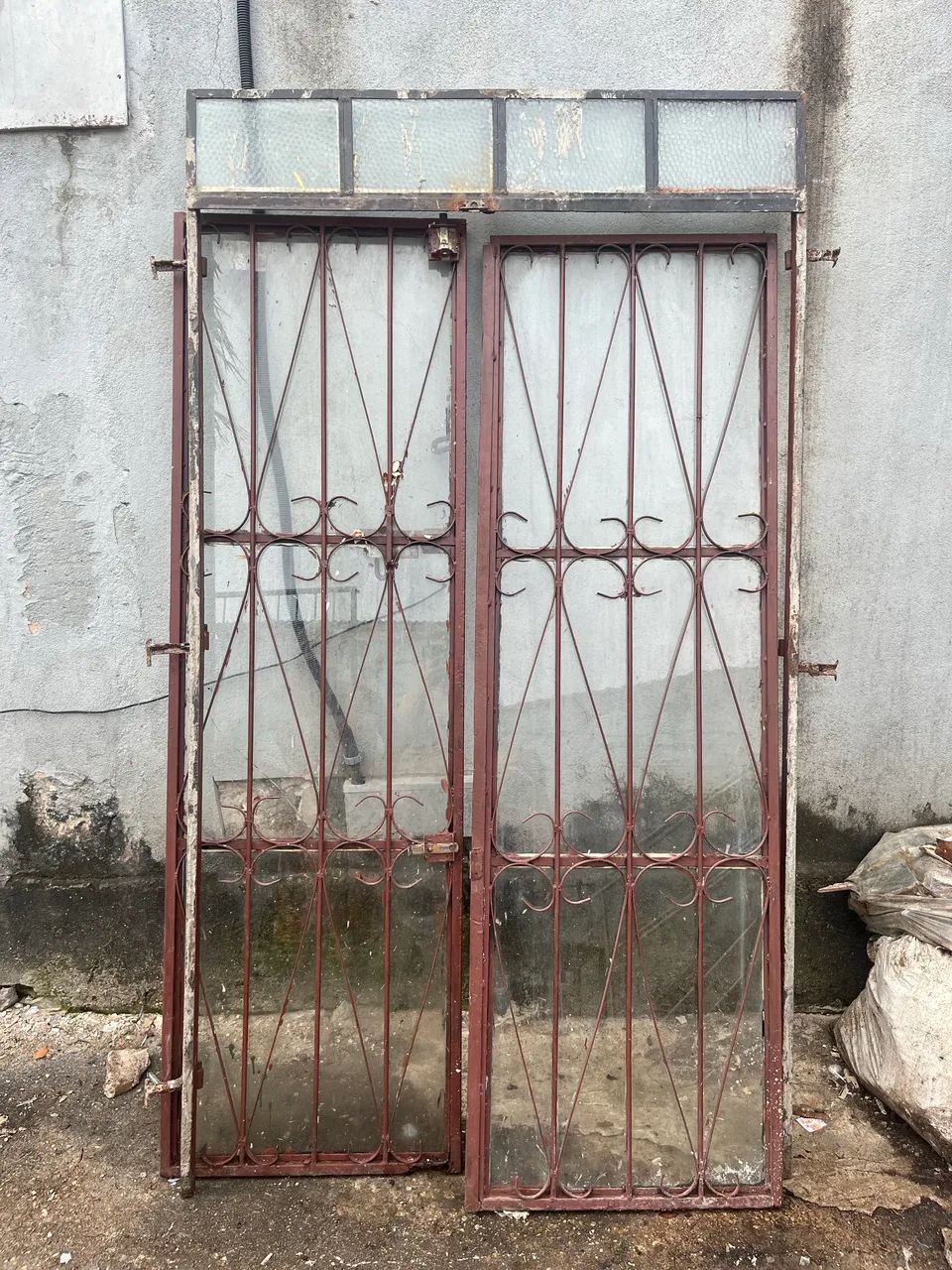 Porta de ferro e vidro - Foto 3