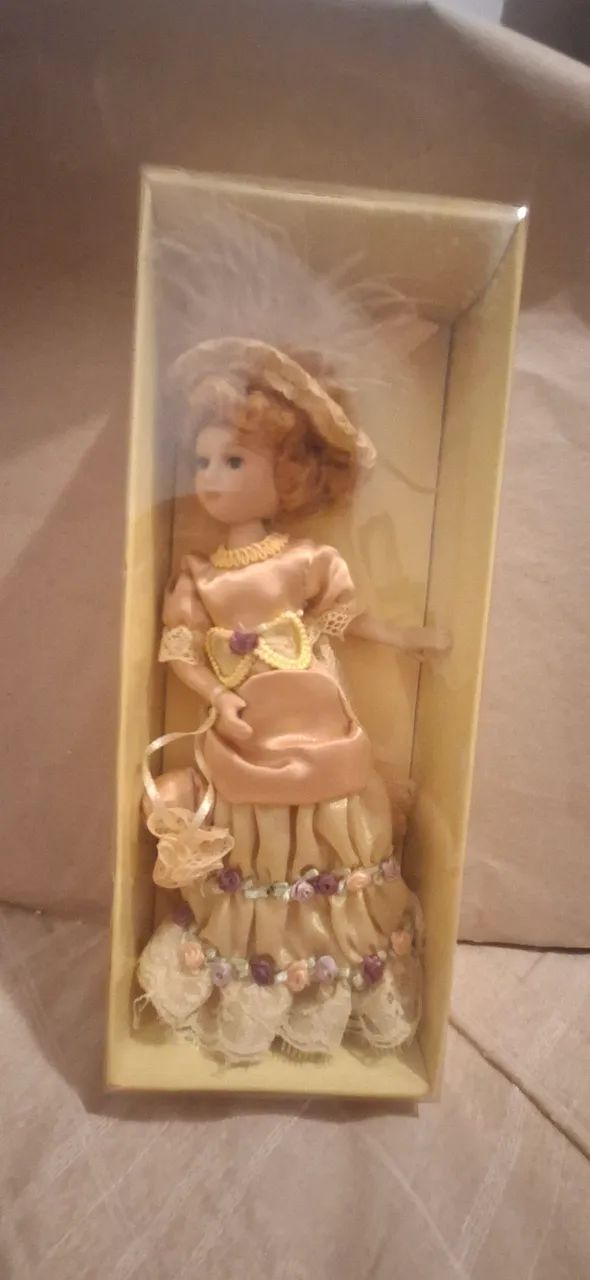 Boneca Damas da Época  - Foto 2