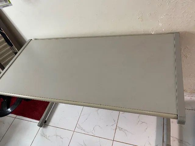 Mesa de estudos  - Foto 2