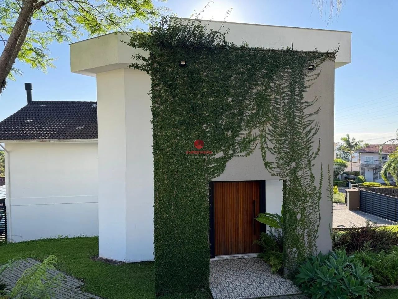 Casa com 5 quartos, mobiliada, à venda no Bosque dos Manções - São José/ SC. - Foto 4