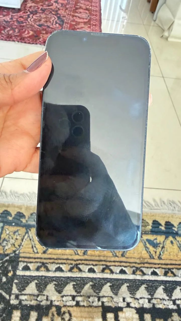 iPhone 13. 128 GB / bateria 78% 