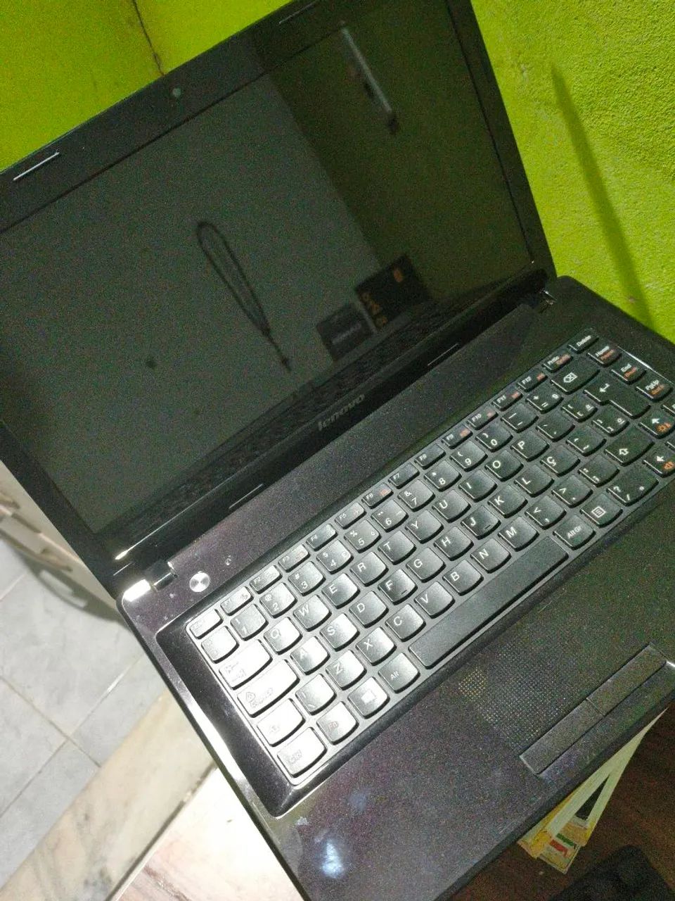 Vende-se Notebook Semi novo Instalado o Linux - Foto 2