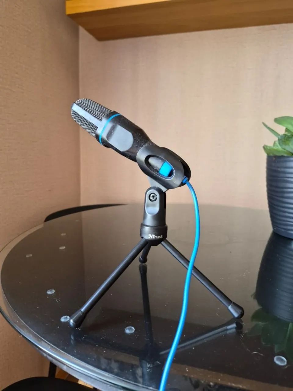 Microfone USB Trust Mico com tripé e cabo de 1.8m - Funcionando 100% em perfeito estado