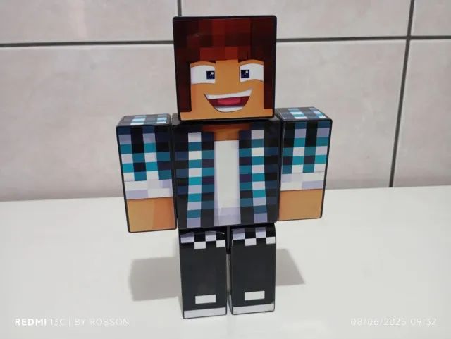 vendo Boneco Minecraft 