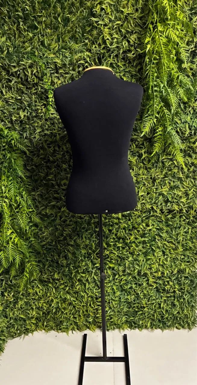 Manequim busto feminino preto  - Foto 4
