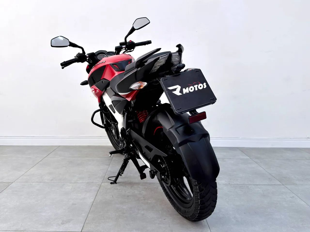 BAJAJ DOMINAR 160 ABS - Foto 3