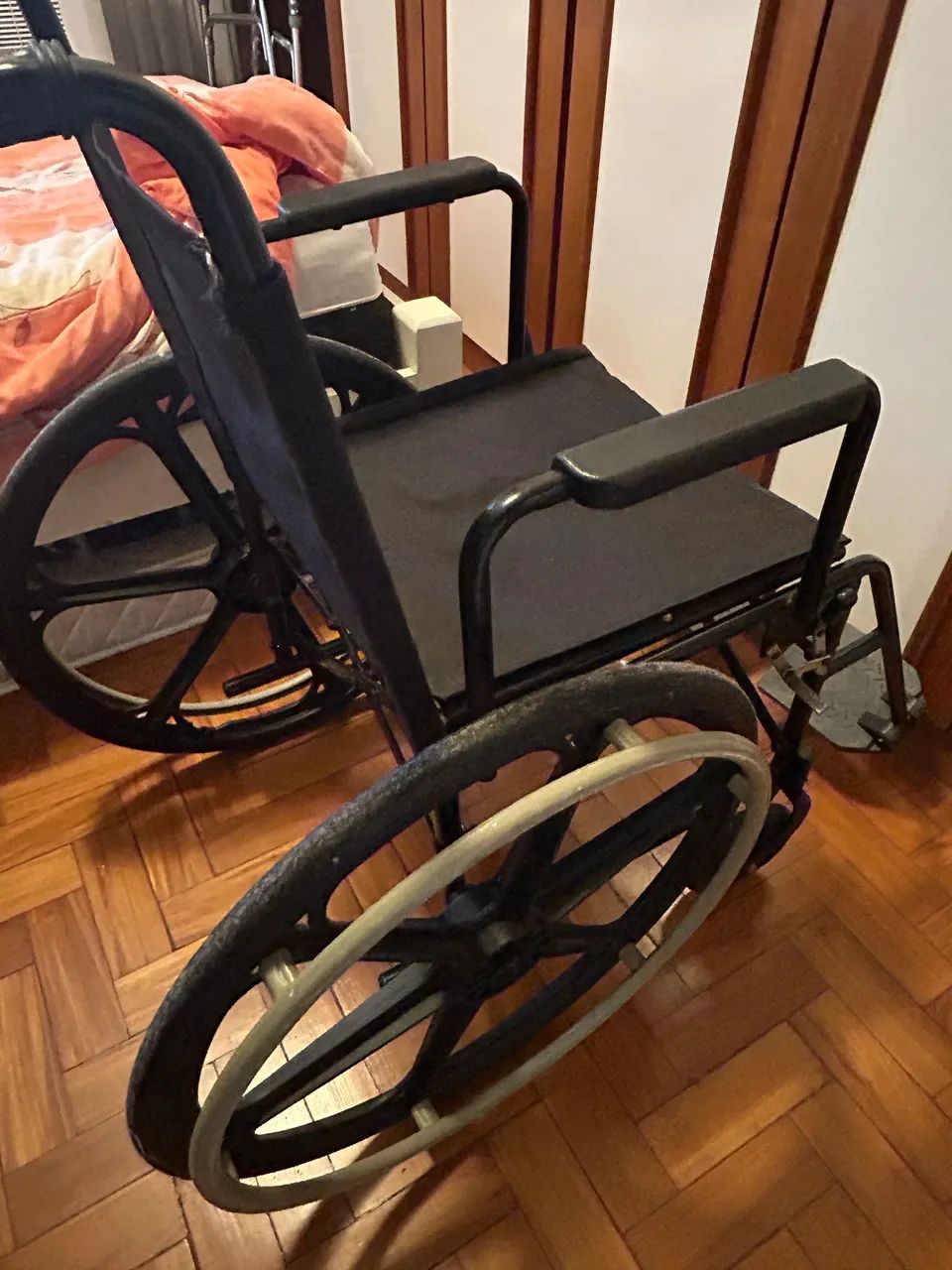 Cadeira de rodas - Foto 2