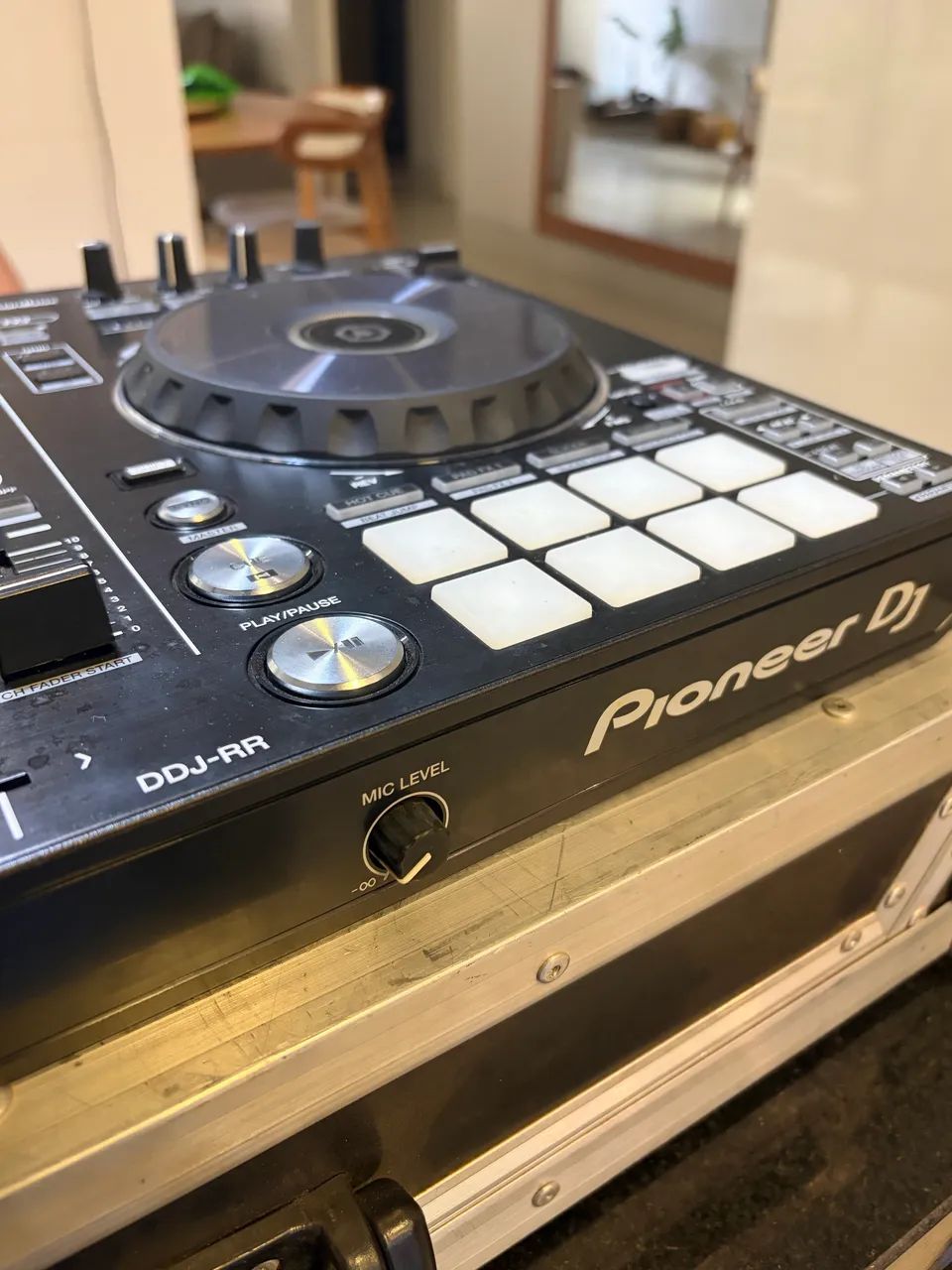 Mesa Controller PionerDJ DDJ-RR.