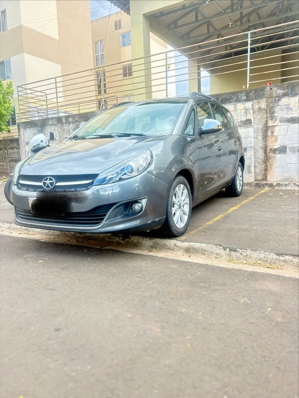 JAC J6 2.0 16V 5P Mec. 2014 - Foto 5