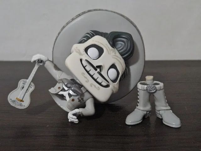 Funko pop ernesto de la cruz - Envío Gratis