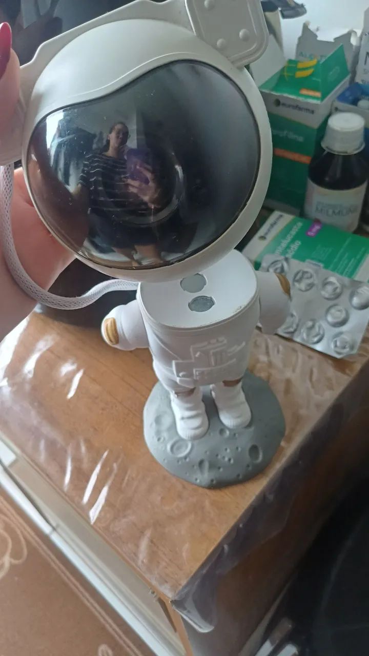 Boneco astronauta de decoração