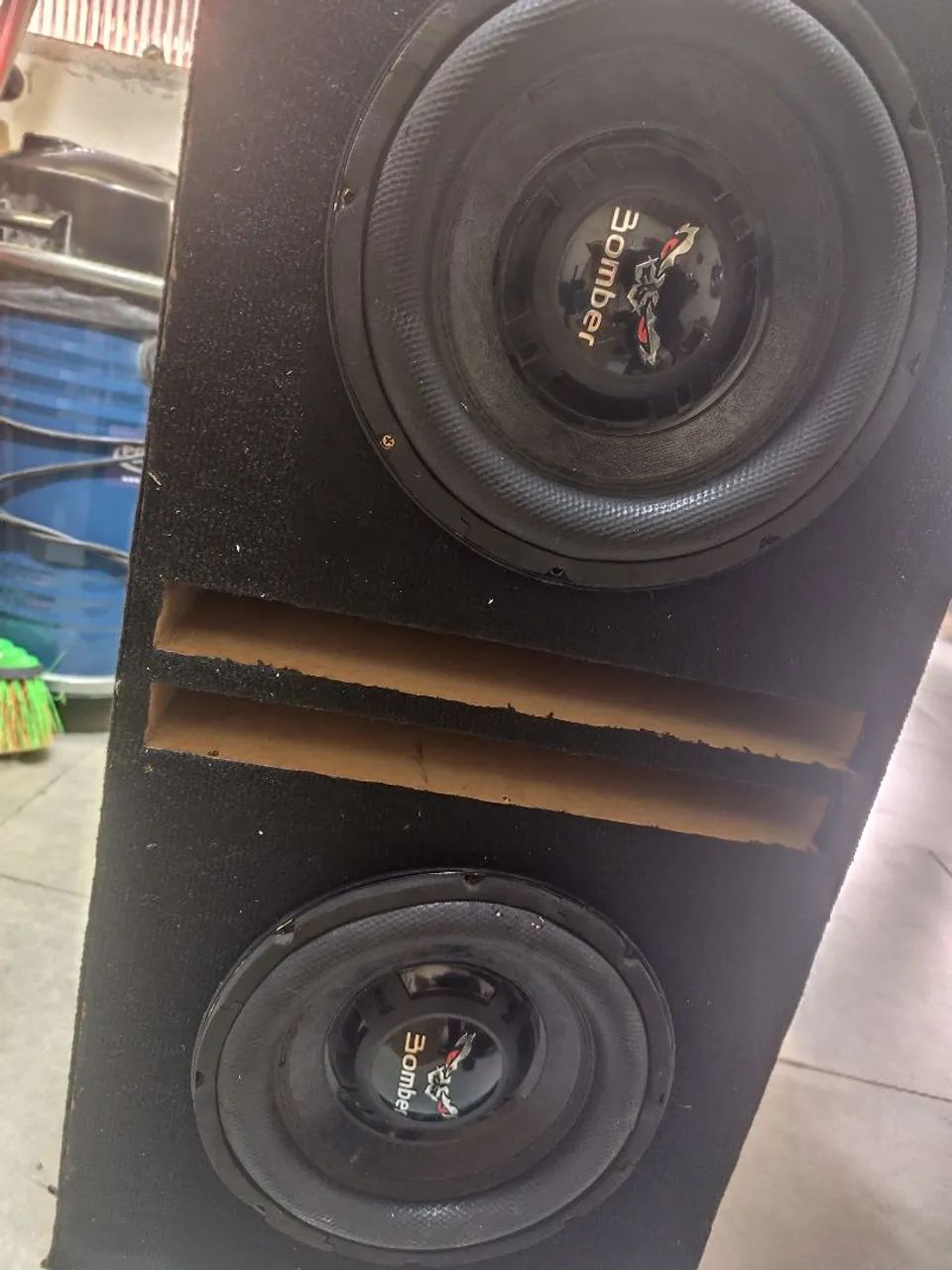 Caixa com 2 bicho papão 550w - Foto 2