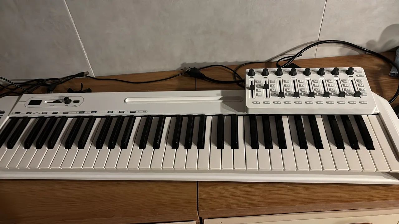 Teclado controlador 61
