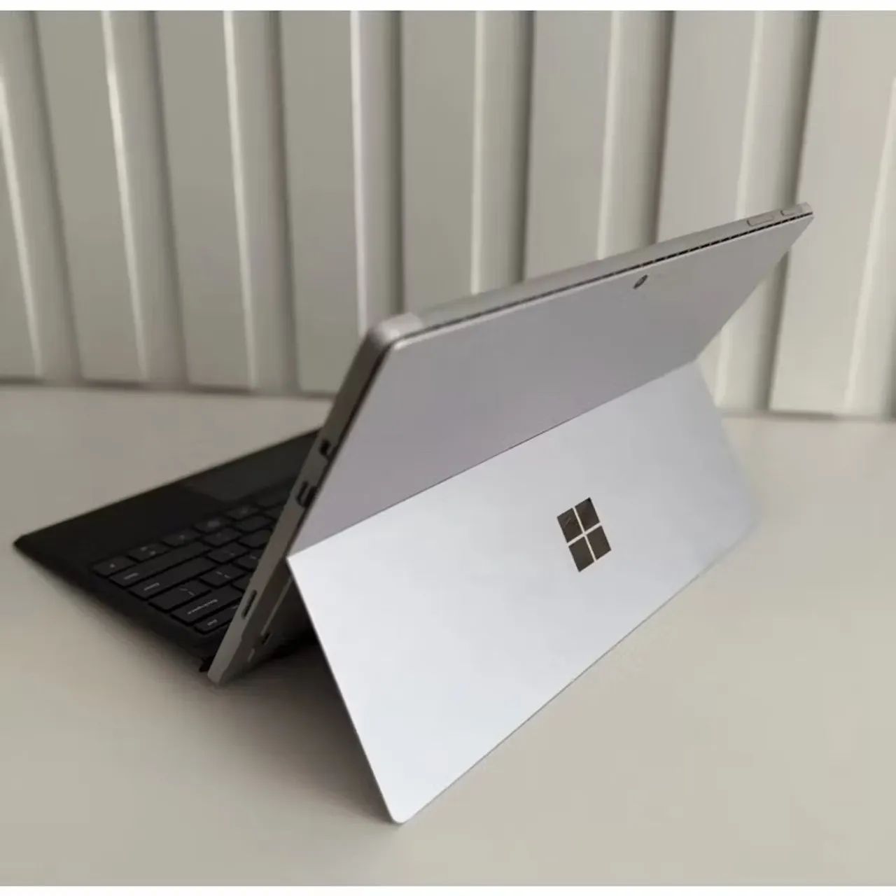 Microsoft Surface Pro 5 i5 8GB SSD 128GB Tela 12,3? Touch
