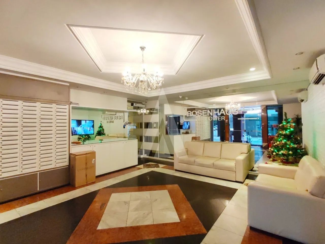 Apartamento mobiliado com 1 quarto, sacada e piscina no Centro - Foto 2