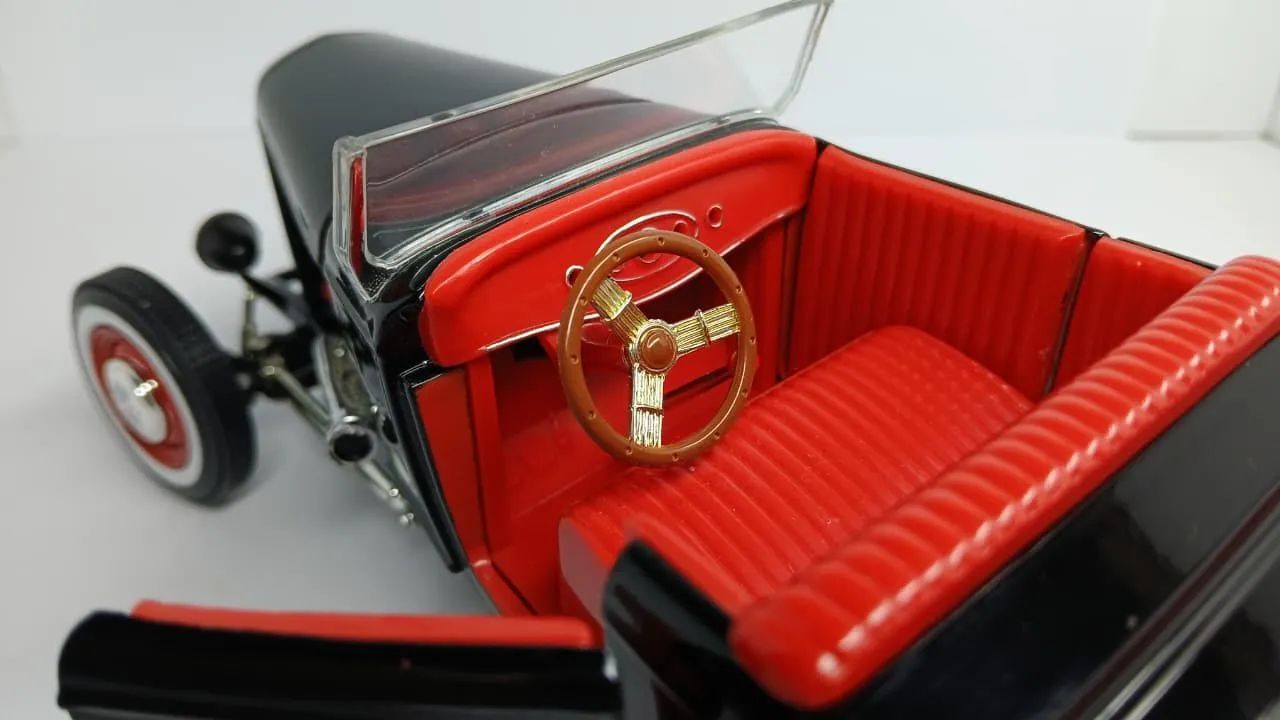 Miniatura Ford Street Rod 32 1/18 - Hobbies e coleções - Vila