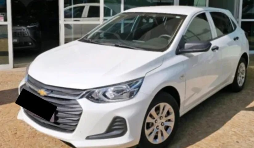 Aluguel Chevrolet Onix Hatch econômico para aplicativos