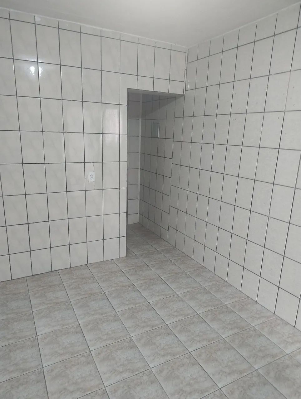 Aluguel dois cômodos com banheiro  - Foto 4
