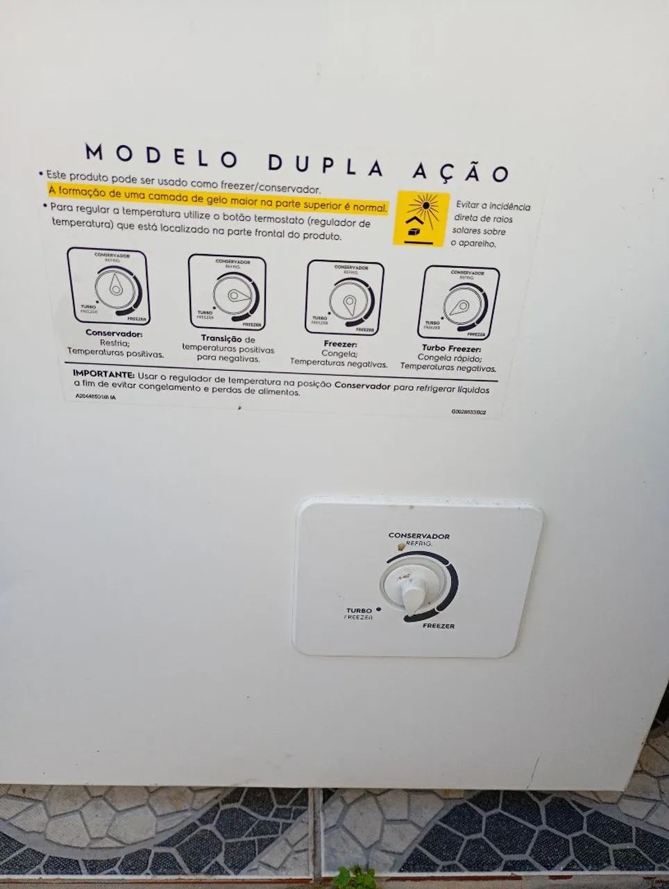 Vendo freezer reverse com pequenas avarias 