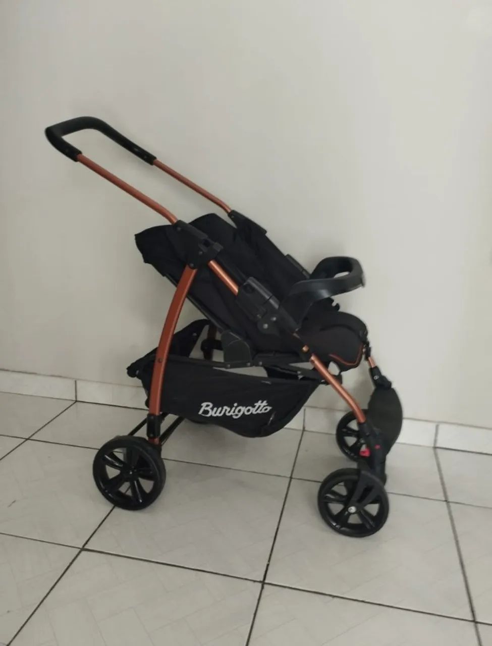 Cadeira de bebê, semi nova  - Foto 3