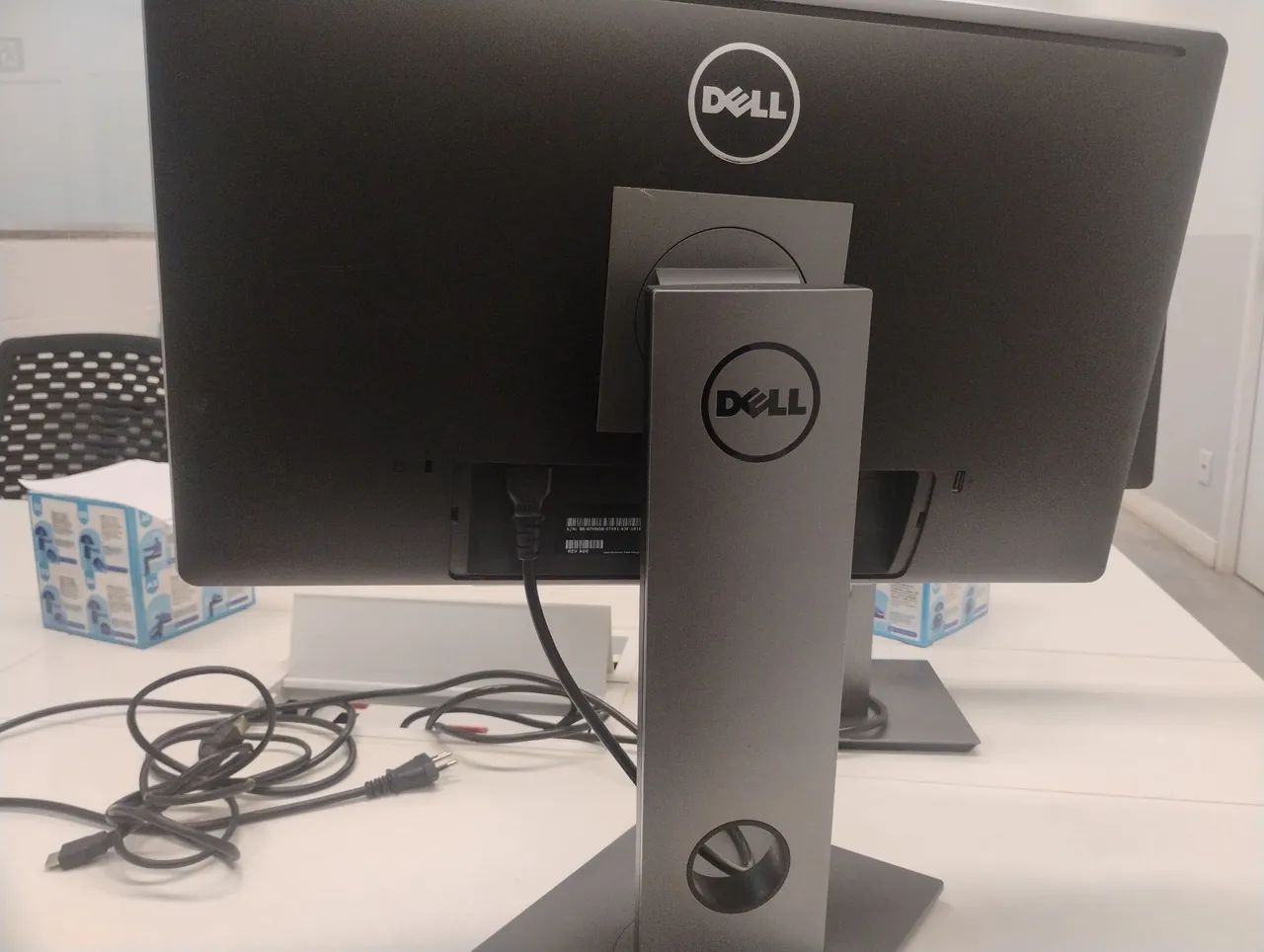 Monitor Dell semi novo - Foto 2