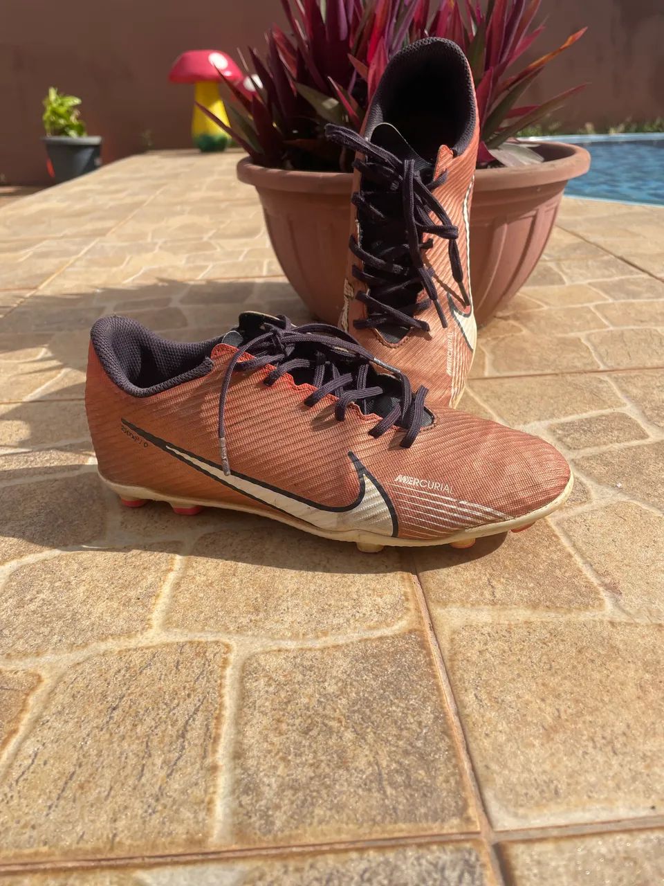 Chuteira Nike mercurial tamanho 38