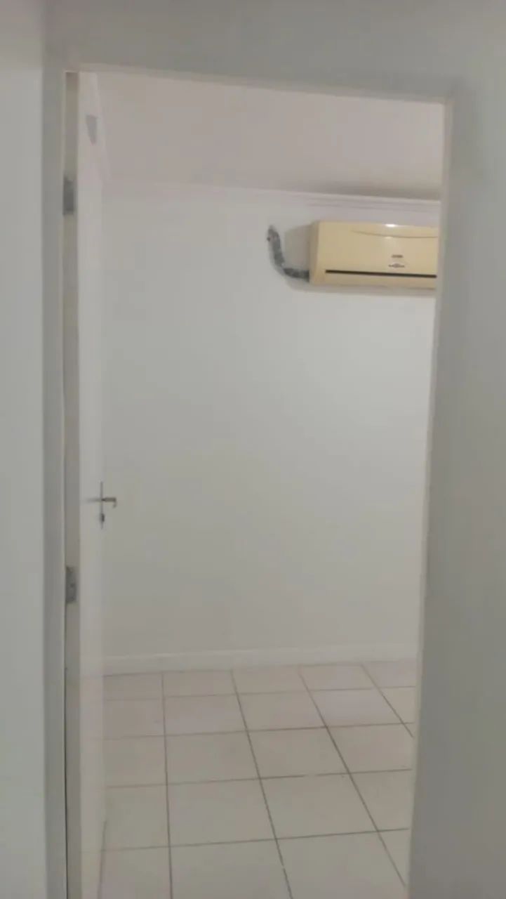 Procura- profissional da área da beleza para dividir espaço  - Foto 3