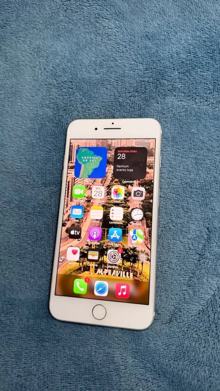 iPhone 7 Plus 32 GB dourado em ótimo estado 
