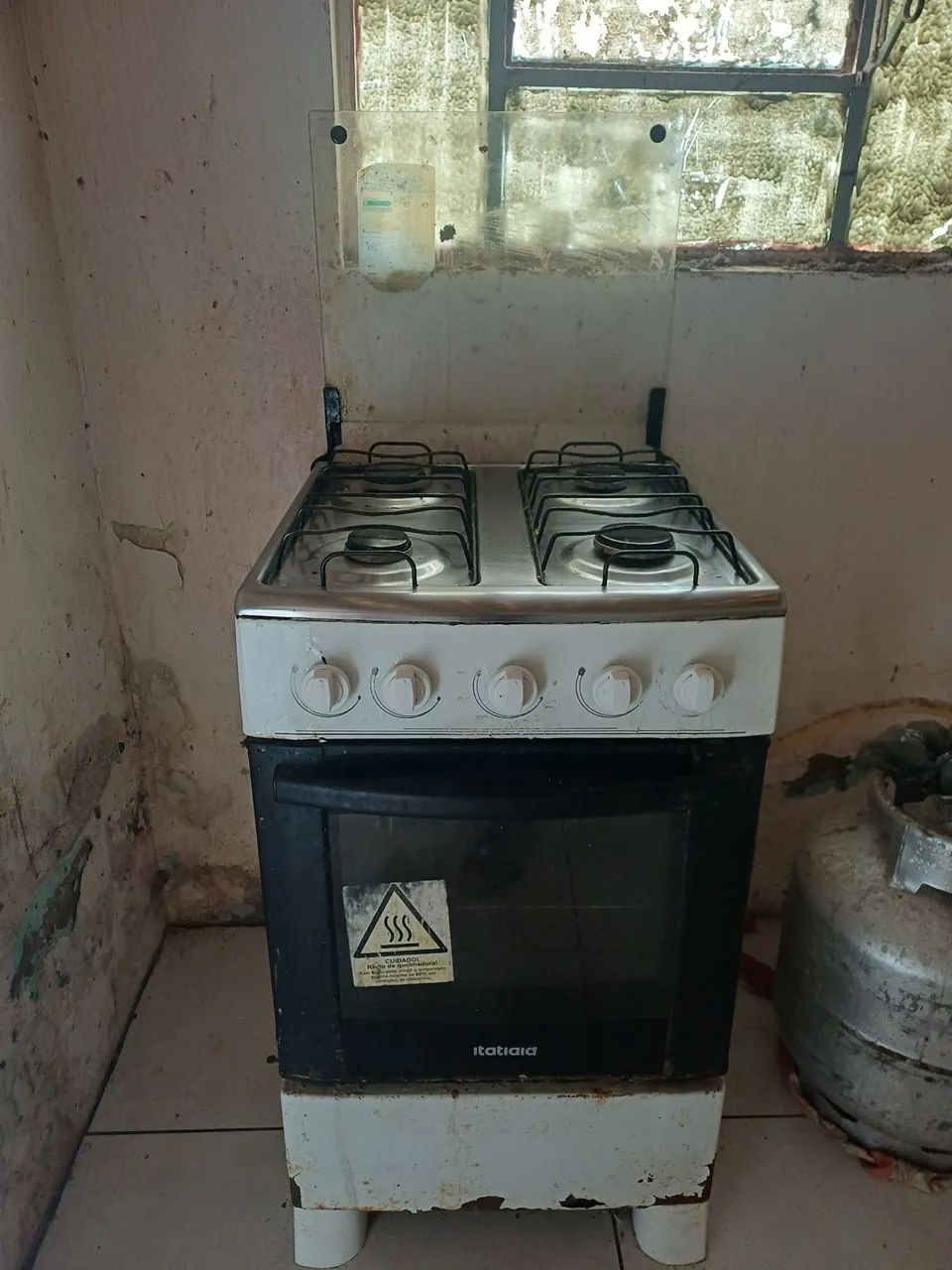 Fogão Itatiaia 4 bocas em bom estado / Funcionando perfeitamente - Foto 2