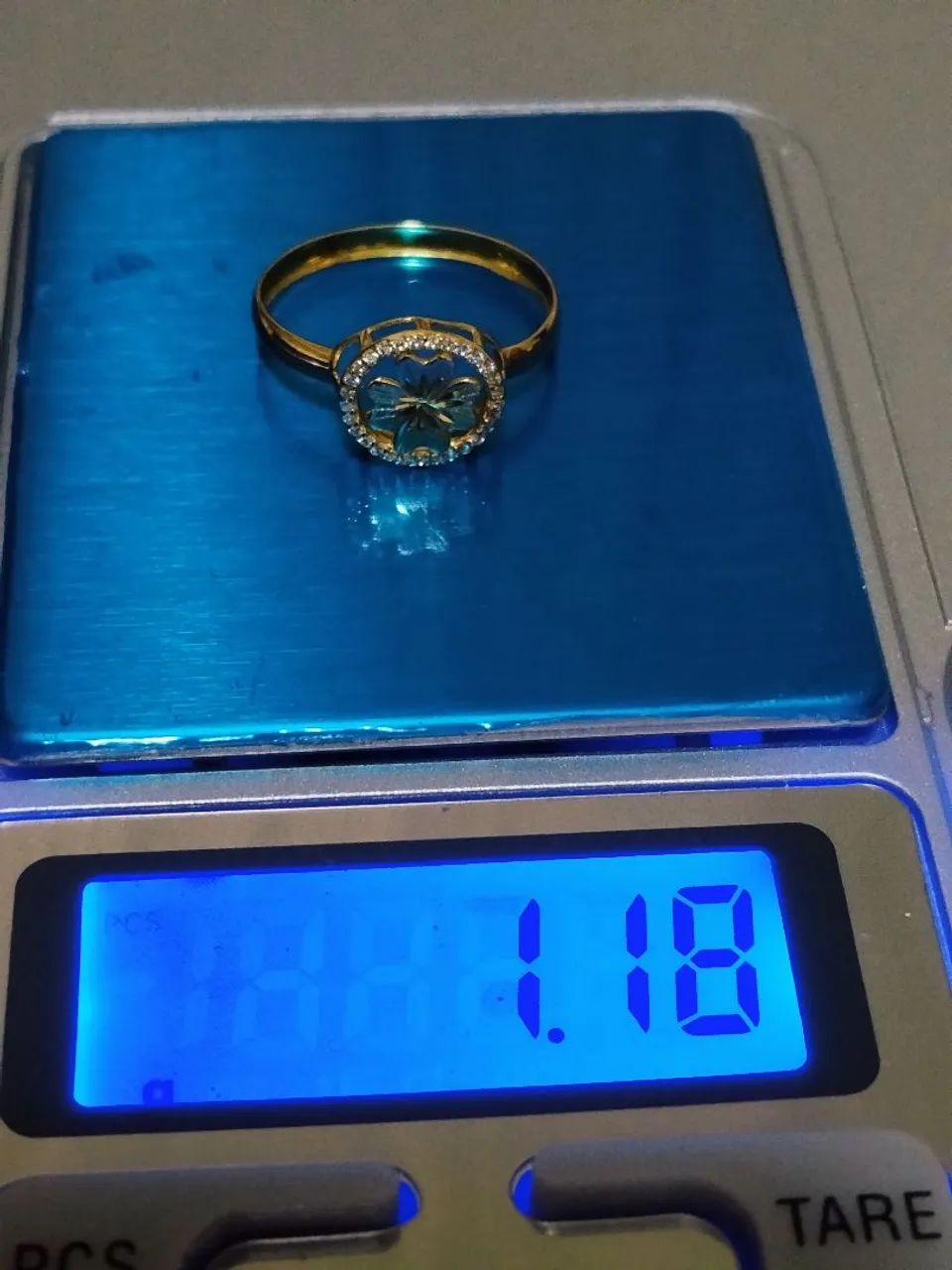 Anel trevo ouro 18 k. E ouro branco detalhes  - Foto 2