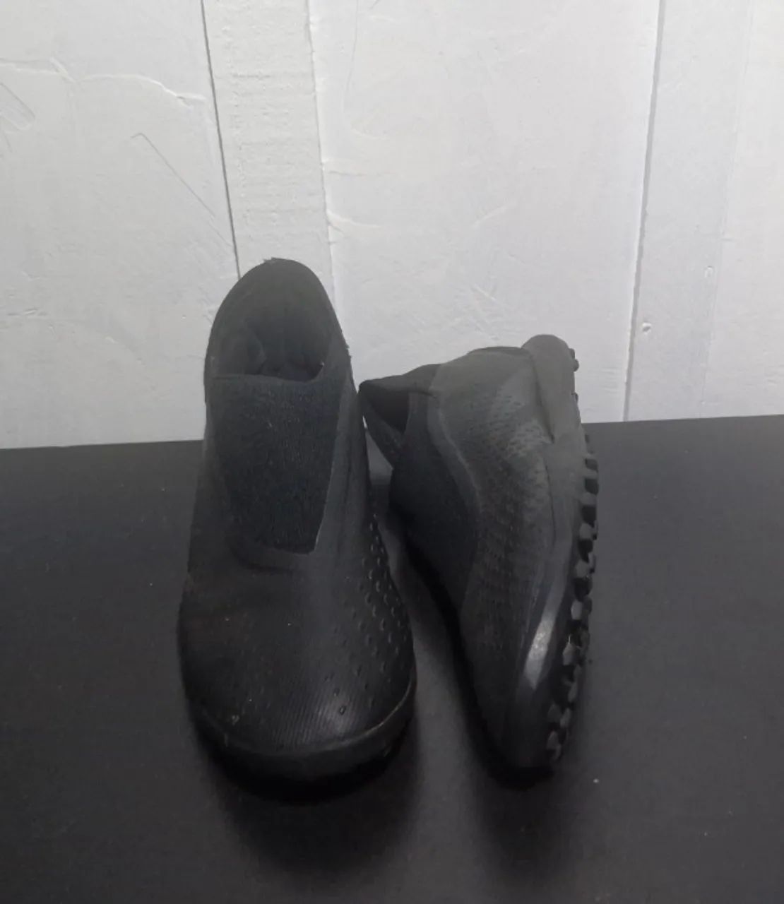 Chuteira Adidas Accuracy 23 Society Sem Cadarço Cor Preta - Tam: 41 - Foto 6