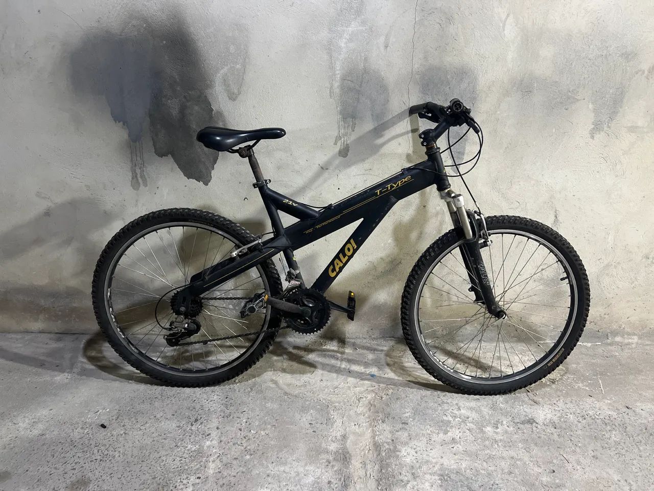 Bicicleta Caloi, aro 26 (seminova)